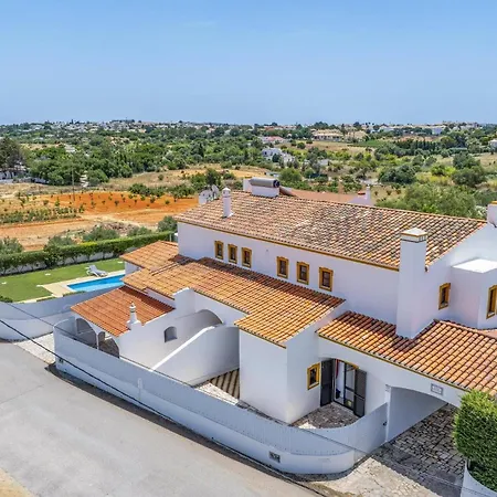 Villa Luis By