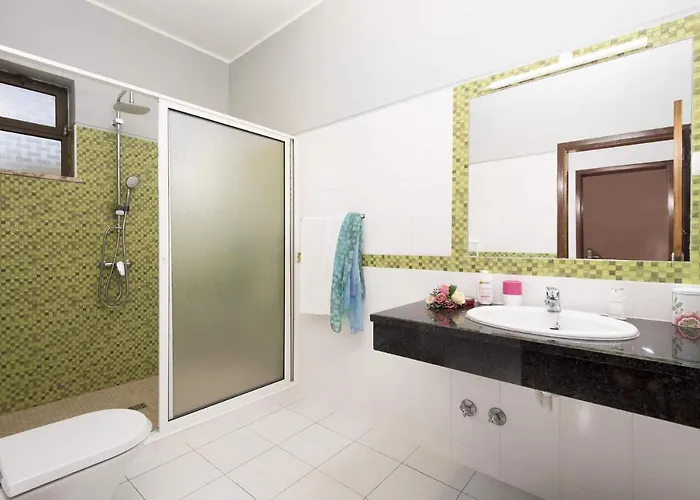 Luis By * Gale (Albufeira)