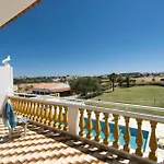 Villa Luis By *